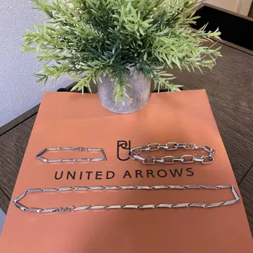 미사용 새상품 ARROWS 다이아몬드 컷 + BEAMS 팔찌