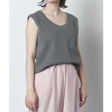 새상품급 meri 미엘리 리브 U넥 탱크탑