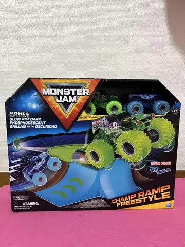 MONSTER JAM CHAMP RAMP FREESTYLE