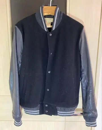 REMI RELIEF 레미릴리프 바시티 자켓 M