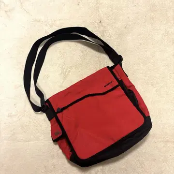 새상품급 00s VANS 빨간색 메신저 백 캔버스 바이컬러