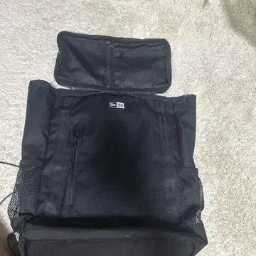 대용량 블랙 백팩