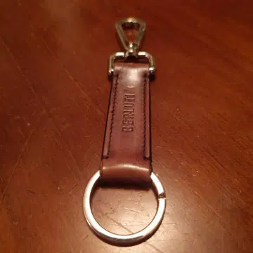 BERLUTI 가죽 키링 카라비너 포함
