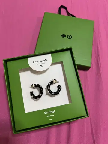 케이트 스페이드 타겟 귀걸이 블랙/화이트