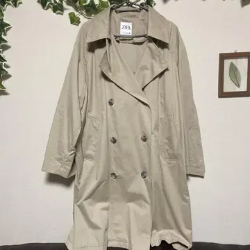 ZARA 베이지 더블 브레스트 트렌치코트