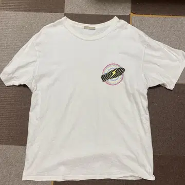 화이트 T셔츠 썬더 그래픽
