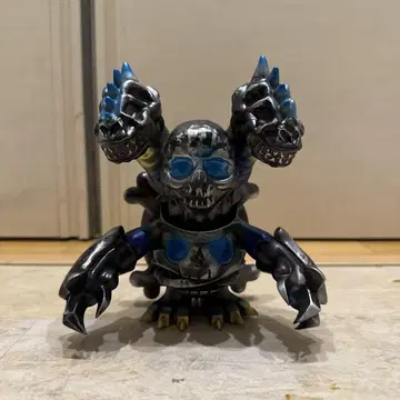 TOUMA One up. 브롯파스 SKUTTLE x DOCROSS