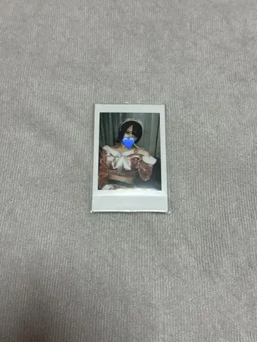 AVAM 시노노메 아오조라 폴라로이드