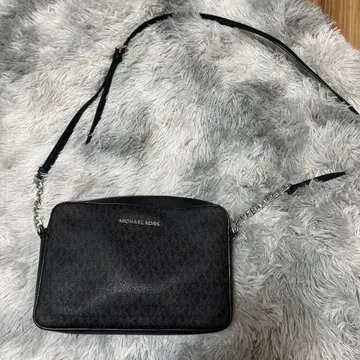 MICHAEL KORS 블랙 숄더백