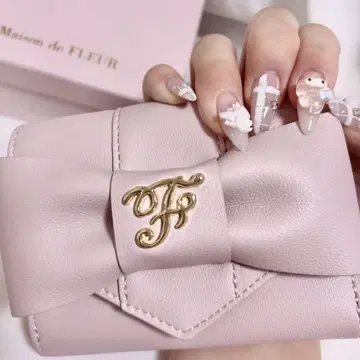 Maison de FLEUR 벨트 리본 미니 지갑