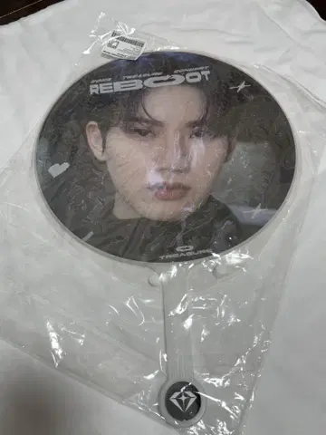 TREASURE 준규 REBOOT 서울 콘서트 부채