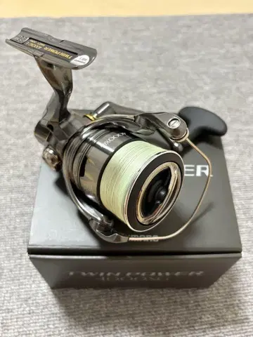 SHIMANO TWIN POWER 4000XG