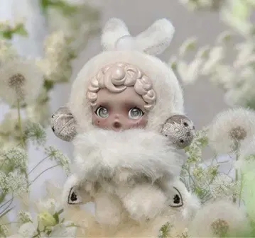 POP MART SKULLPANDA 스컬팬더 mist