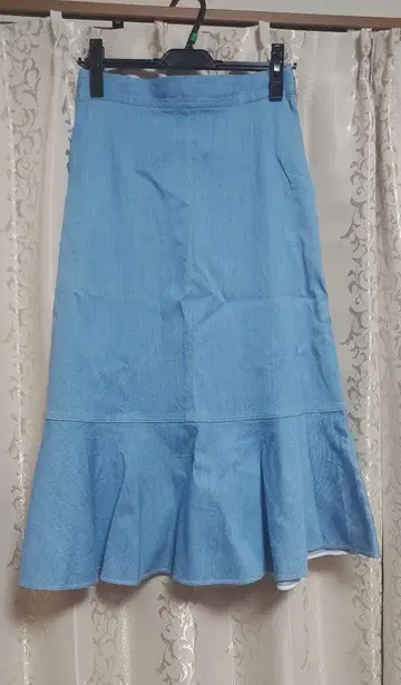 목요일 한정판 가격 인하 ANAYI 데님라이크 페플럼 스커트 아나이