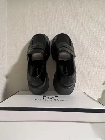 미사용 상자 하자 처분품 빅 사이즈 여성용 로퍼 25.5cm~26.5cm