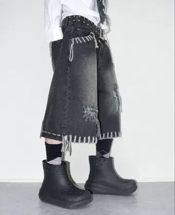twist badge Hand Stitch Baggy Jorts