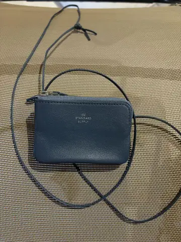 STANDARD SUPPLY 네이비 숄더백