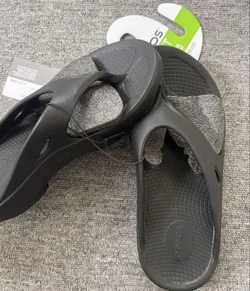 미사용 새상품 우포스 OOFOS 우포스 OOriginal 24cm