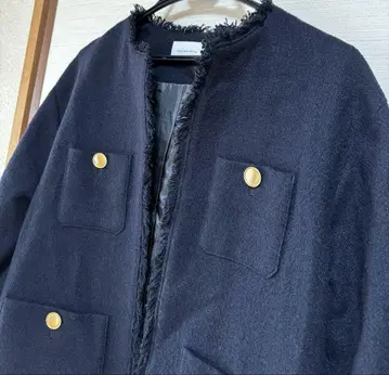 그린 라벨 릴랙싱 네이비 골드 버튼 노카라 자켓