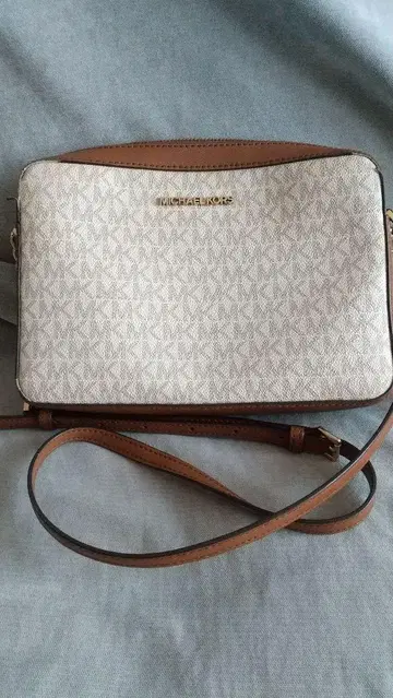 Michael Kors 숄더백 화이트/브라운
