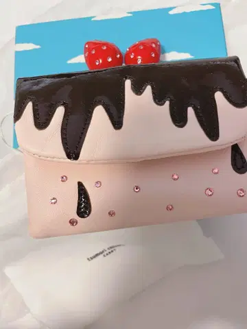 츠모리 치사토 딸기 가마구치 지갑