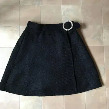 블랙 미니 플레어 스커트 이너 팬츠 포함