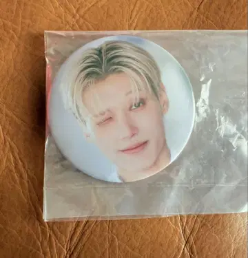 ATEEZ 우영 ANITEEZ 팝업 랜덤 캔뱃지 한국