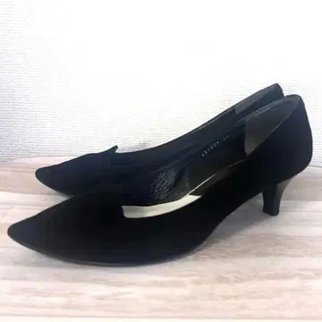새상품급 빅 사이즈 HIMIKO 스틸레토 펌프스 블랙 26cm