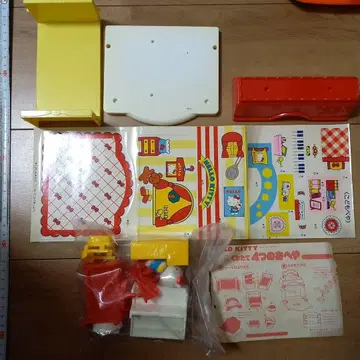 레트로 빈티지 헬로키티 조립 4개의 방