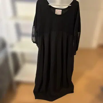 BEARDSLEY 블랙 벌룬 롱 원피스