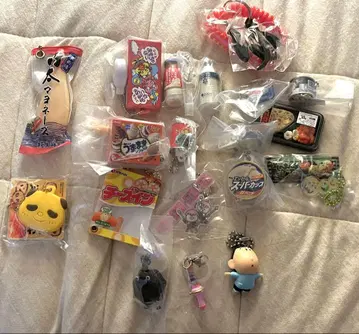 식품, 잡화, 캐릭터 가챠가챠 묶음 판매