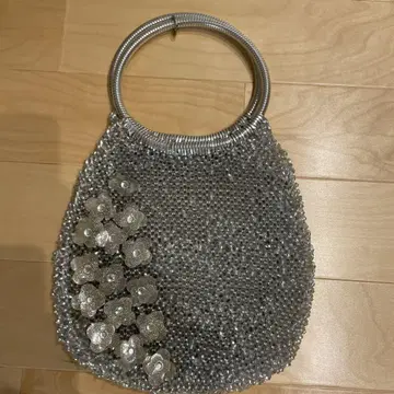 실버 비즈 장식 토트백