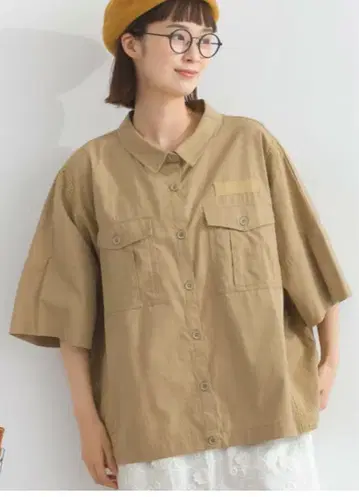 Lupilien 헤링본 트윌 레이스 테이프 와이드 셔츠 베이지