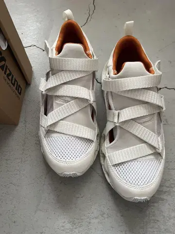 MIZUNO WAVE PROPHECY 스트랩 23.5 화이트