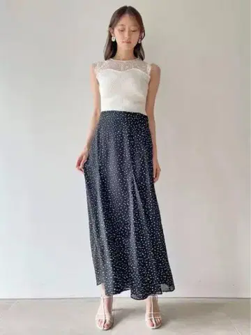 도트 무늬 플레어 스커트 (블랙 화이트)