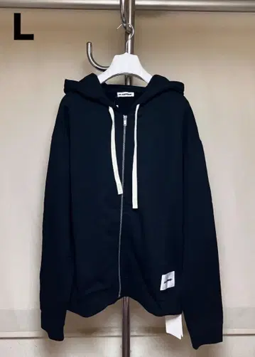 새상품 L JIL SANDER 24aw 로고ZIP 후드티 블랙 18321
