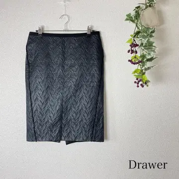 Drawer 블랙 계열 디자인 스커트