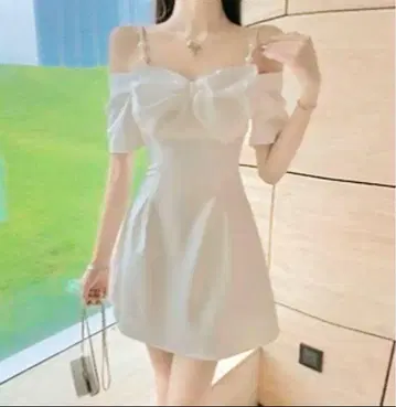 오프숄더 리본 미니 드레스