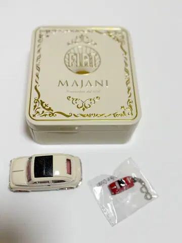 FIAT Majani 미니카 세트 (초콜릿은 포함되어 있지 않습니다)