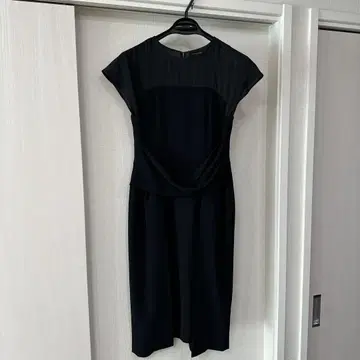UNITED ARROWS 블랙 드레스 사이즈 38