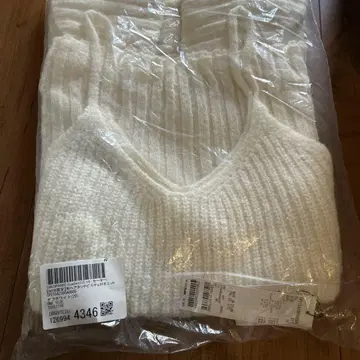 모헤어 터치 뷔스티에 니트