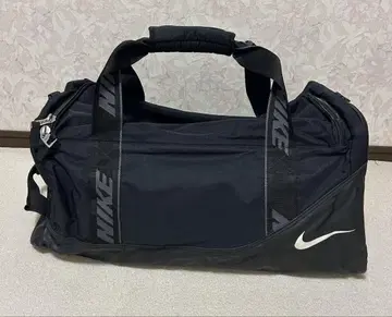 Nike 보스턴 백 블랙