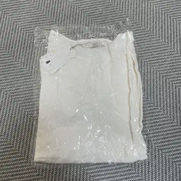 언그리드 상의 미사용 새상품