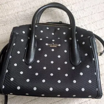 케이트 스페이드 도트 무늬 블랙 숄더백