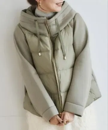 르쿠르블랑 본딩 x 파이버 다운 숏 블루종 카키 그린