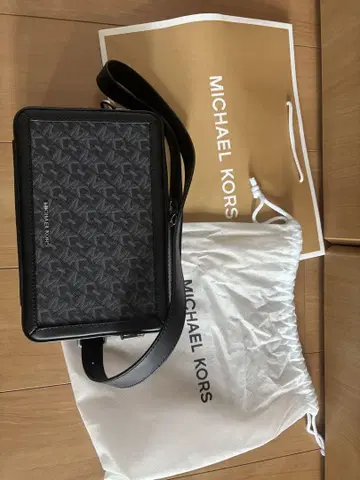 MICHAEL KORS 블랙 숄더백