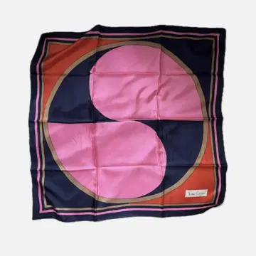 Pierre Cardin 실크 스카프 70cm