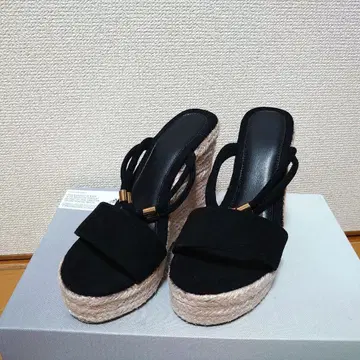 블랙 웨지 샌들