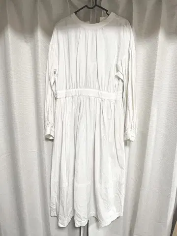 화이트 백 오픈 원피스/wcloset