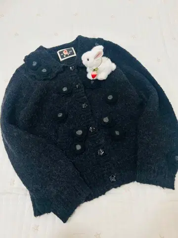 핑크하우스 2023 로즈 모티브 가디건 옷깃 울 블랙 긴팔 겨울